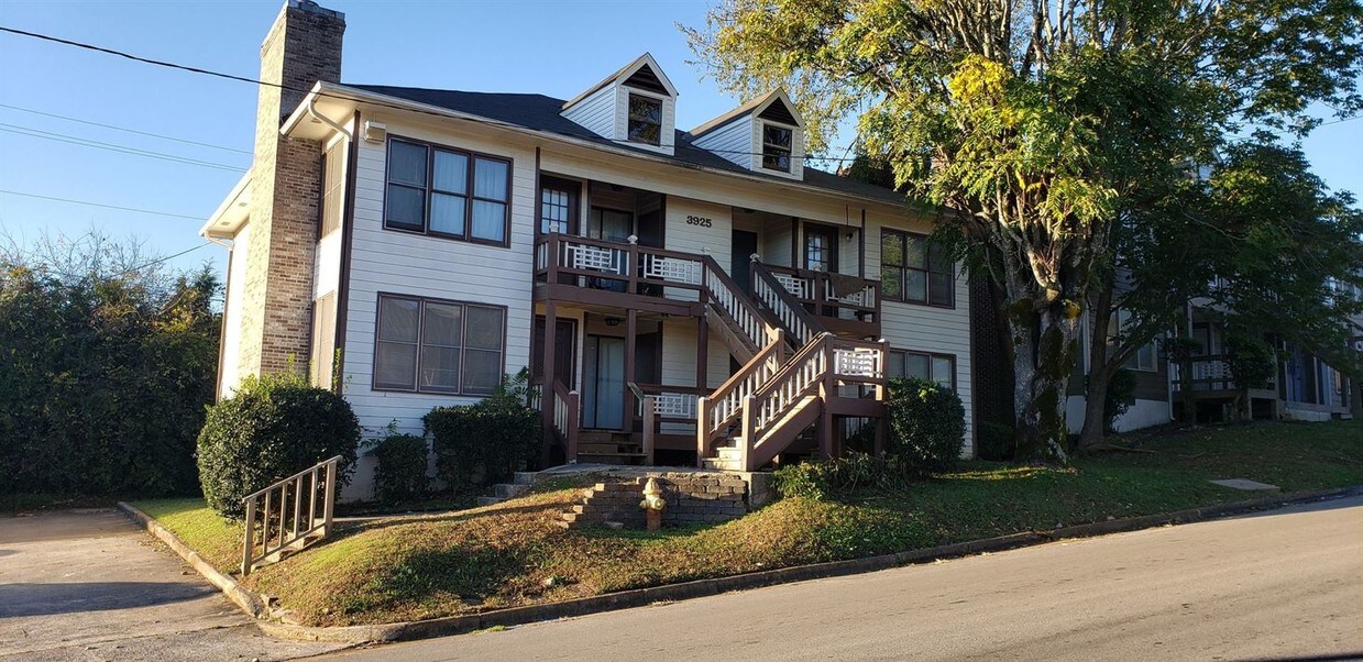 Primary Photo - 3925 Highridge Dr SW