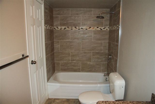 Photo du bâtiment - 2 Bed 1.5 Bath Unit in Calgary, AB