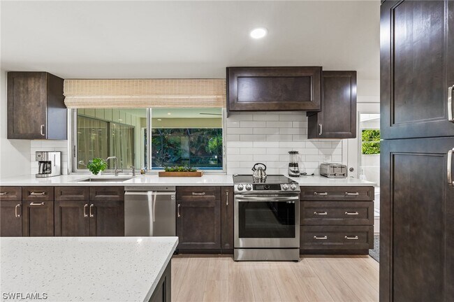 Foto del edificio - 606 Wedge Dr