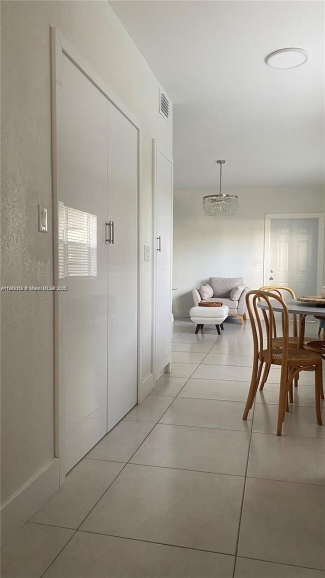 Building Photo - 2200 S Ocean Dr