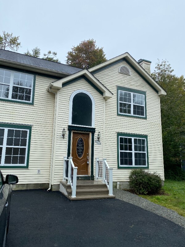 Foto del edificio - 9472 Juniper Dr
