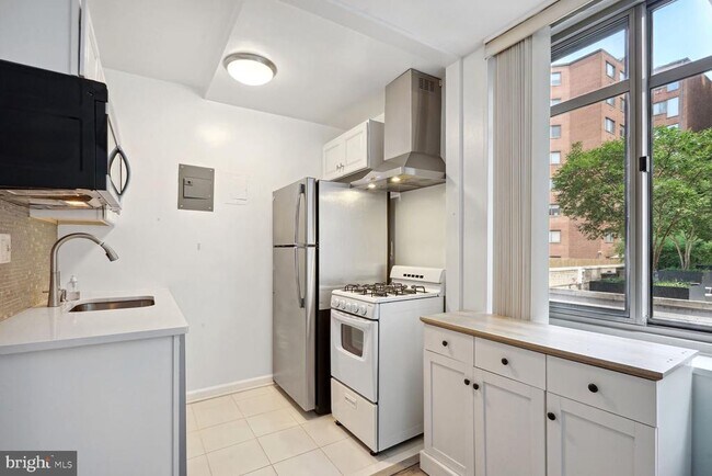 Foto del edificio - 940 25th St NW
