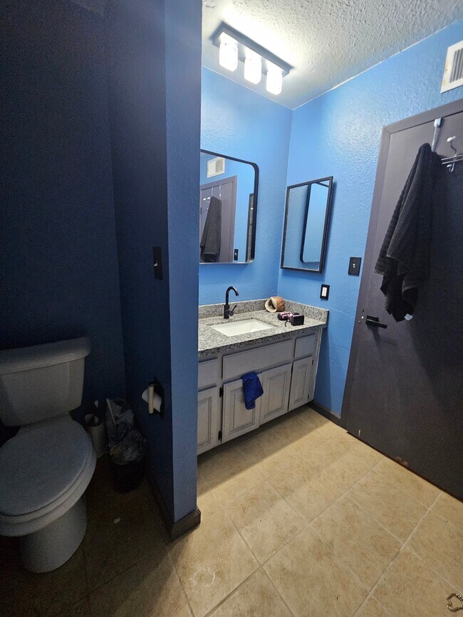 Photo - 7320 W Reade Ave House