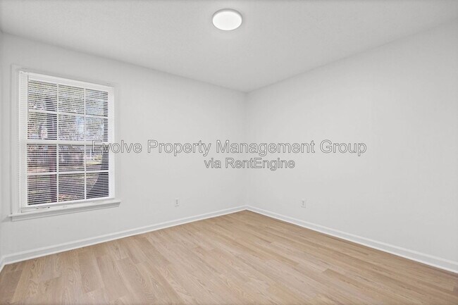 Foto del edificio - 3085 Circle Gate Dr