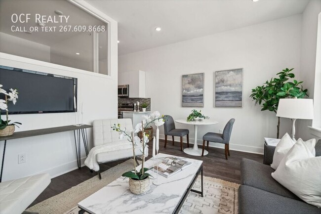 Building Photo - 813 N Broad St