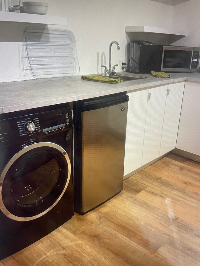 Building Photo - 53 E I St