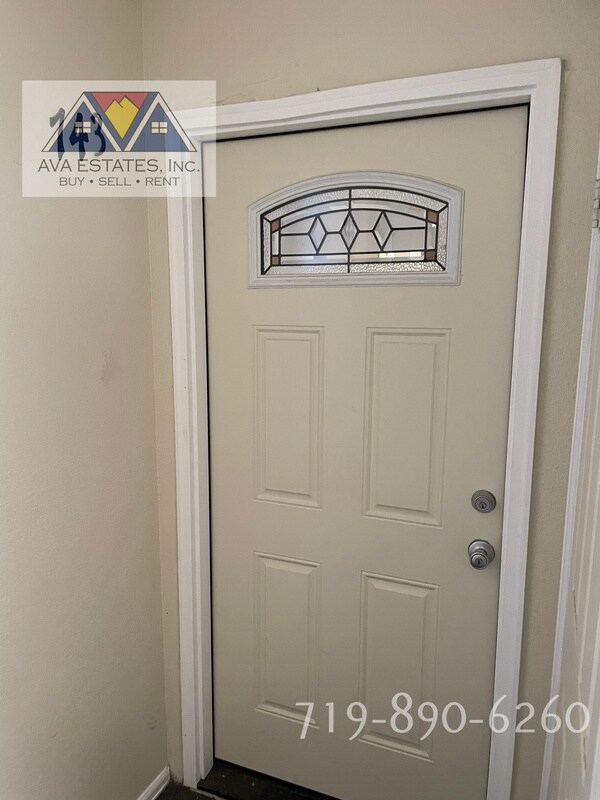 Foto del edificio - 743 E Laporte Dr