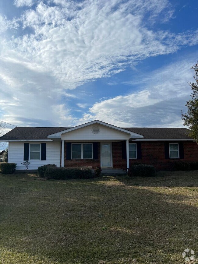 Apartments under 2,000 in New Brockton, AL 1 Rentals