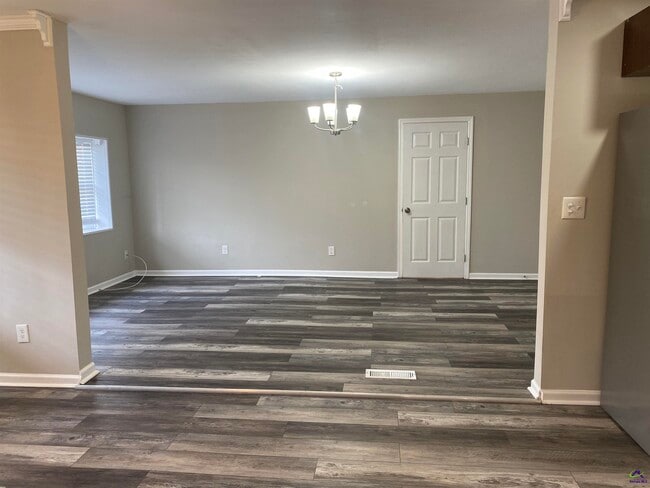 Building Photo - 102 Forrester Dr