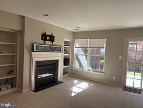 Building Photo - 43265 Sunderleigh Square