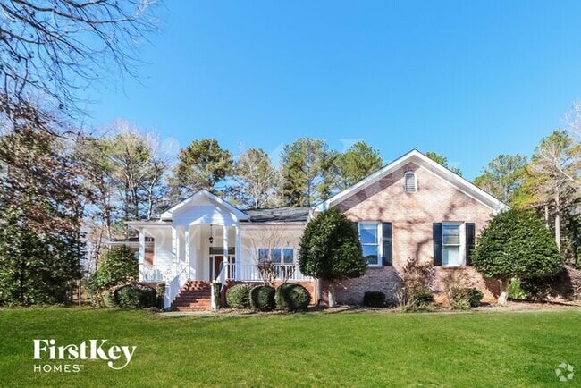 Building Photo - 930 Woodland Brook