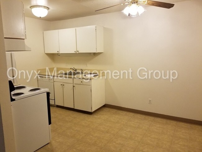 Foto del edificio - 3875 Liberty Rd S