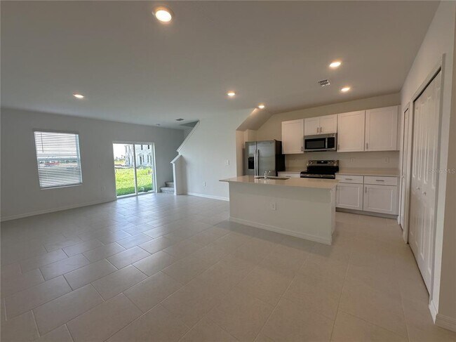 Foto del edificio - 28521 SWEET MEADOW Dr