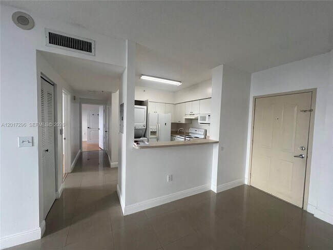 Foto del edificio - 5091 NW 7th St