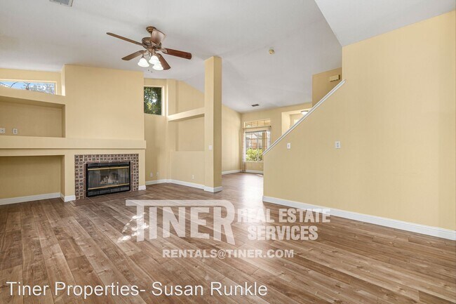 Building Photo - 3 br, 3 bath House - 8400 Shawntel Way