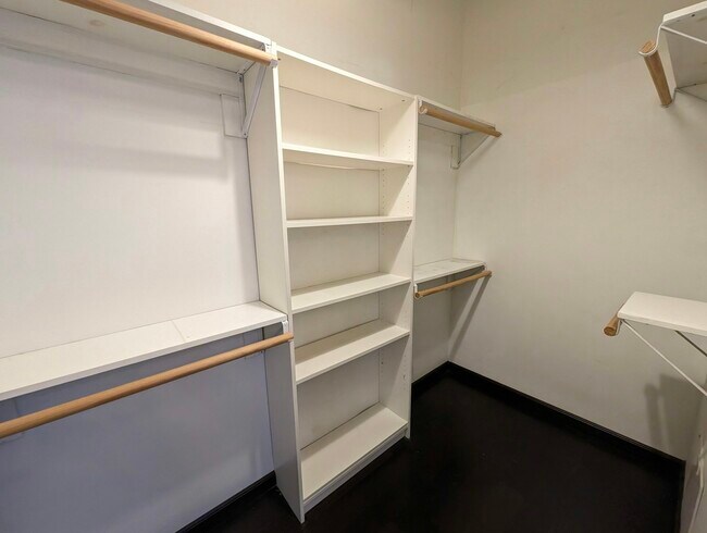 Building Photo - 746 South Los Angeles Street, Unit 402