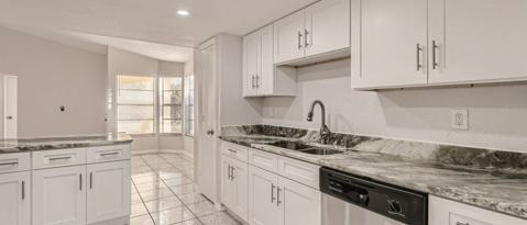 Foto del edificio - 1483 Godfrey Ave