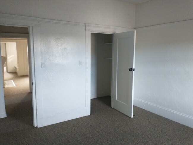 Foto del edificio - 3647 West St