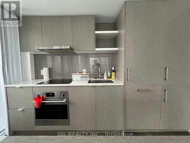 Photo du bâtiment - 88 Harbour St