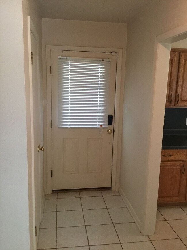 Foto del edificio - ADORABLE ANDERSON ISLAND. 2/1 NICE PATIO. FENCED YARD.