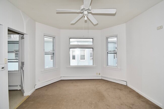 Foto del edificio - 86 Cochran St