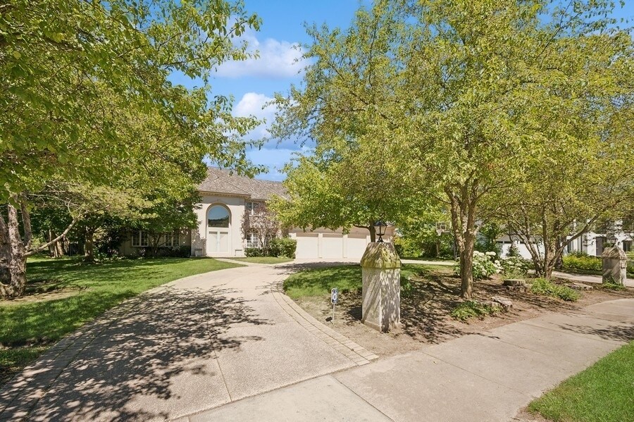 Primary Photo - 2244 Tennyson Ln