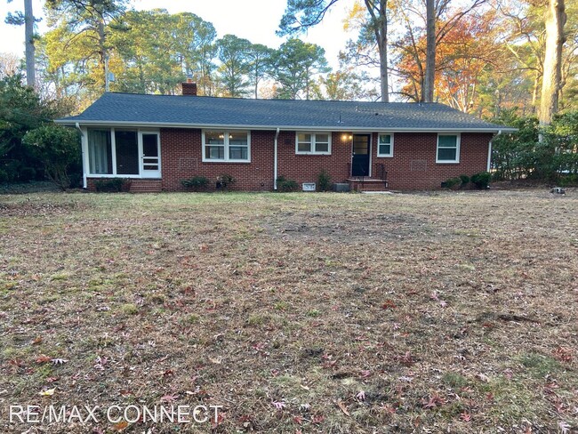 Building Photo - 3 br, 2 bath House - 206 Mistletoe Drive