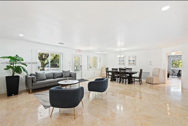 Foto del edificio - 1031 Redbird Ave