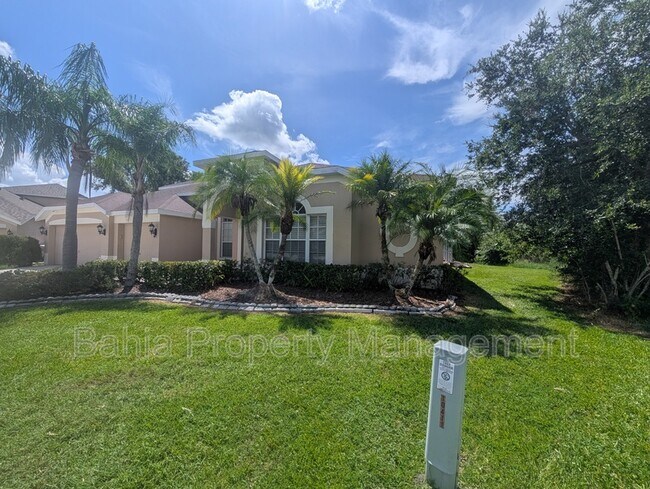 Foto del edificio - 10411 Riverburn Dr