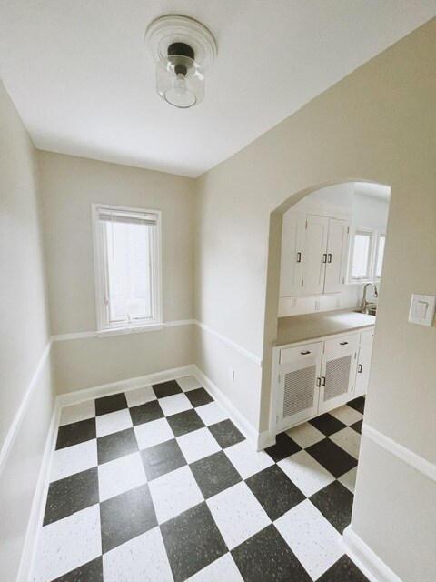Primary Photo - 5205 Belmont Ave S