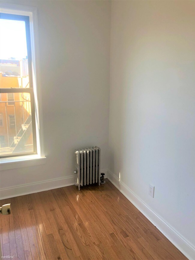 Building Photo - 514 W 136th St