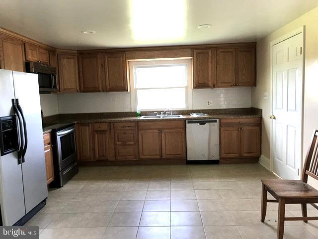 Primary Photo - 4086 Midland Rd