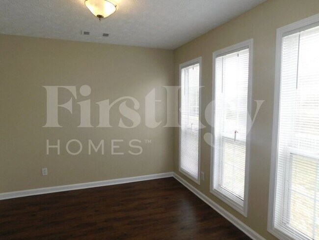 Foto del edificio - 265 Meadow Crest Way