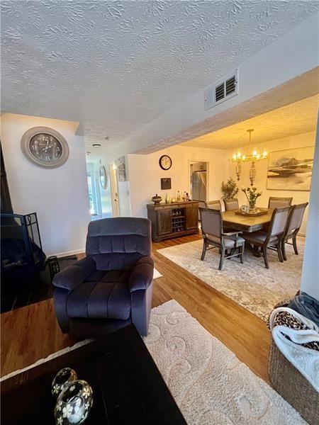 Foto del edificio - 1044 Mariners Ct