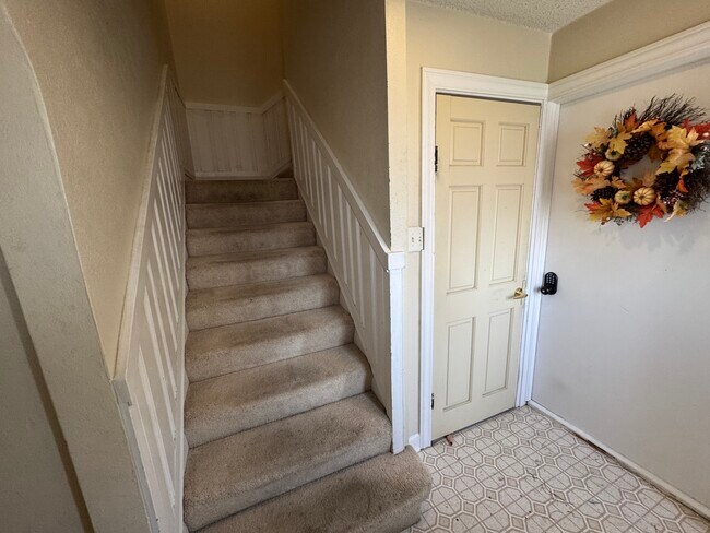 Building Photo - 1111 Lincoln St