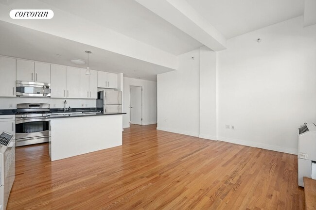 Foto del edificio - 181 E 119th St