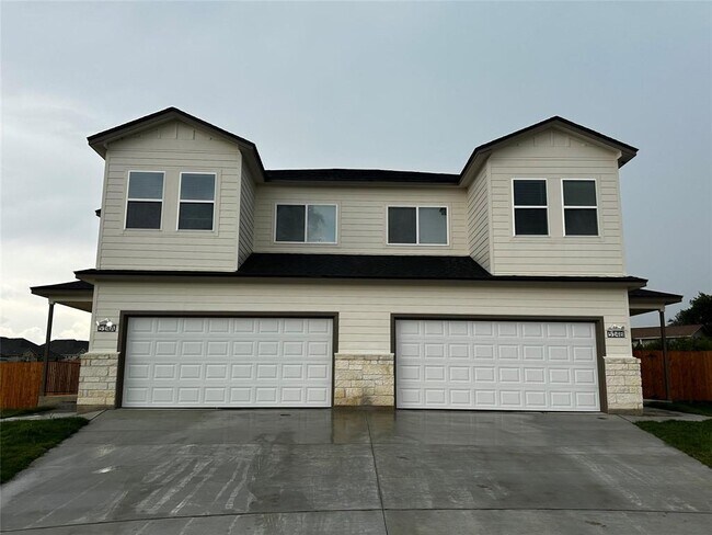 Building Photo - 514 War Admiral Dr