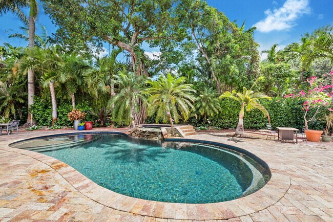 Foto del edificio - 5621 SW 68th Ct