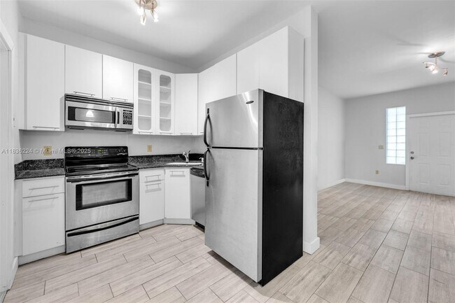 Foto del edificio - 1622 Bay Rd