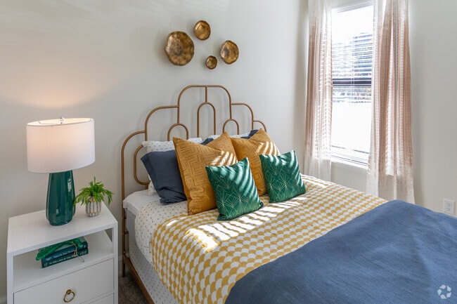 Interior Photo - Skytop Apartments