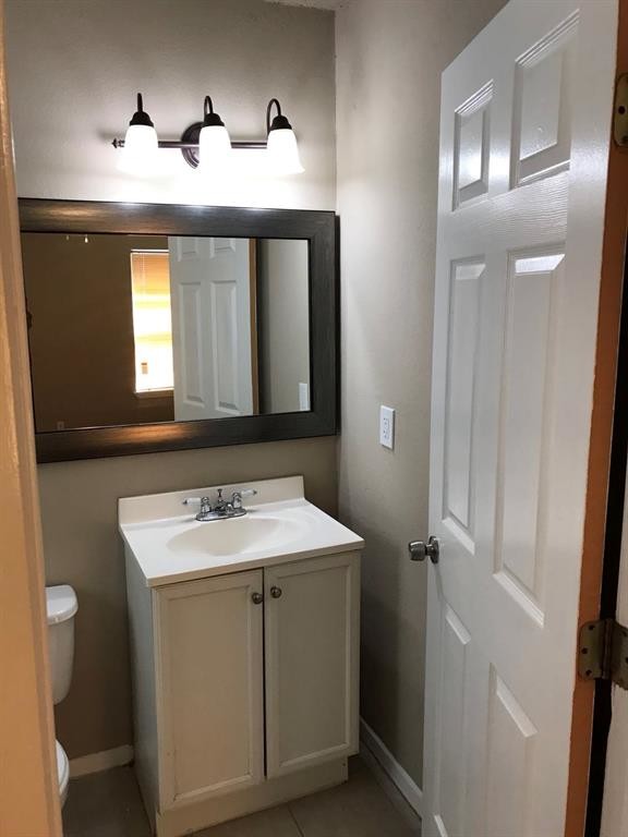 Building Photo - 2913 Gardenia Dr