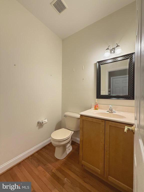 Foto del edificio - 122 Providence Ln