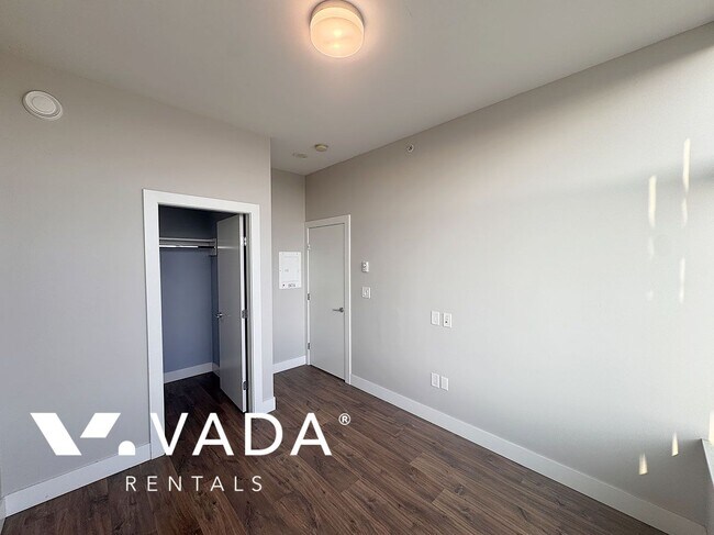 Photo du bâtiment - The Columbia at Brewery District Apartment...