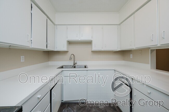 Building Photo - 3390 McGehee Rd
