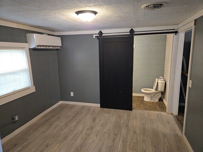 Foto del edificio - 813 N 11th St