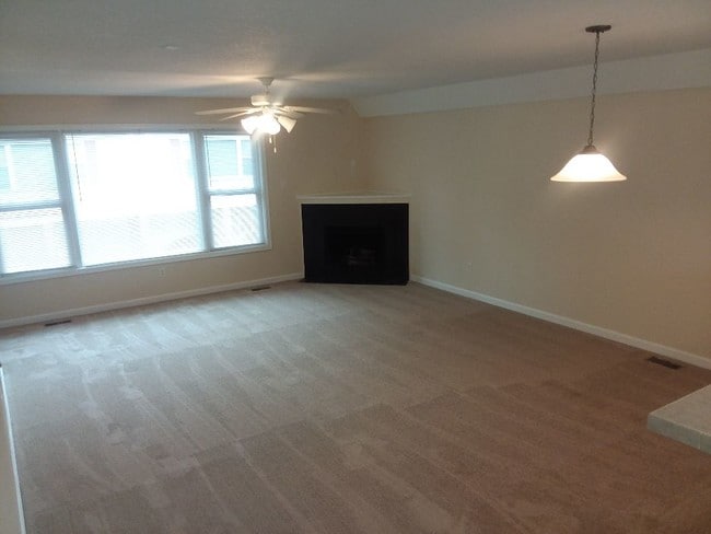 Building Photo - 8550 Tidewater Dr