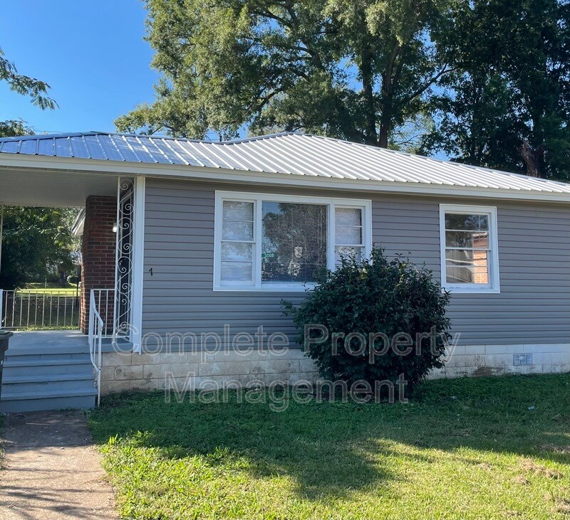 Foto principal - 1733 Boise Ave SW