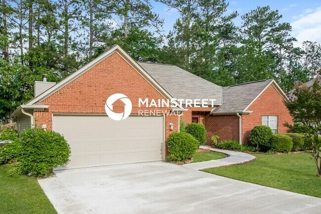 Foto del edificio - 3 Bedroom Pet-Friendly Home in BESSEMER, A...