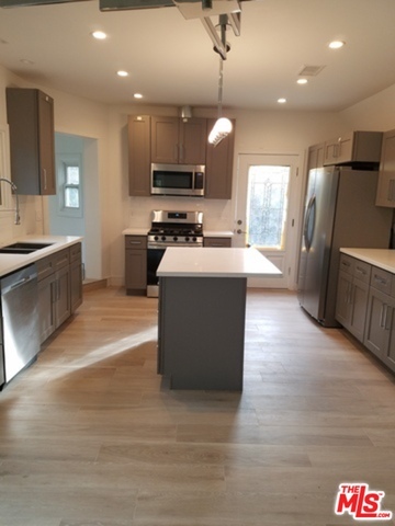 Building Photo - 6336 Warner Dr