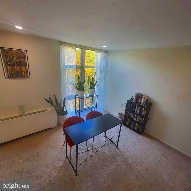 Building Photo - 3600 Conshohocken Ave